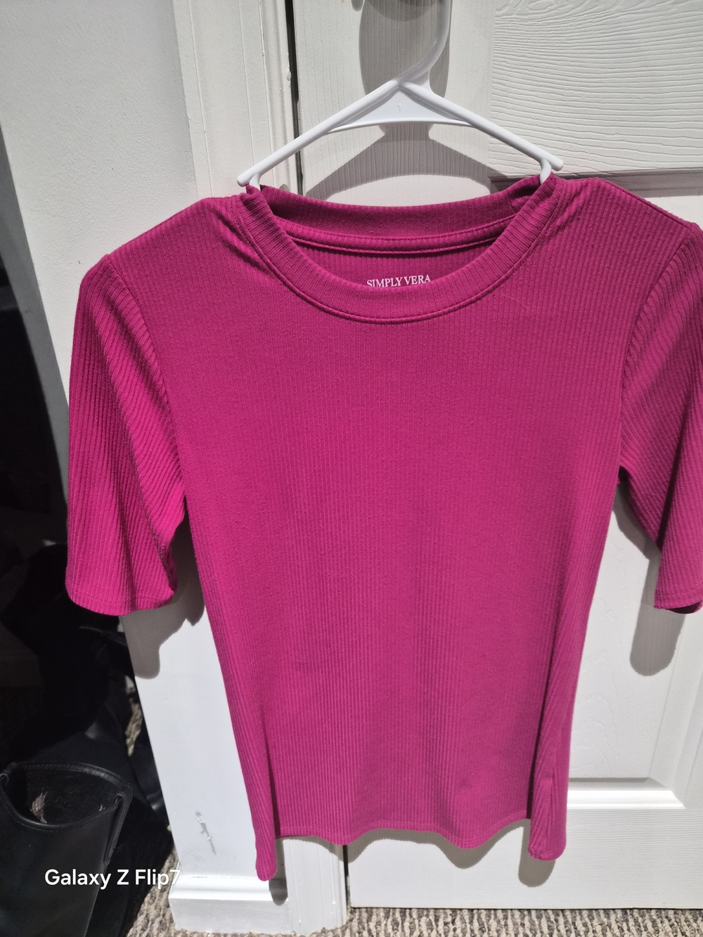 Simply Vera Vera Wang Bright Fuchsia Ribbed Short Sleeve Top